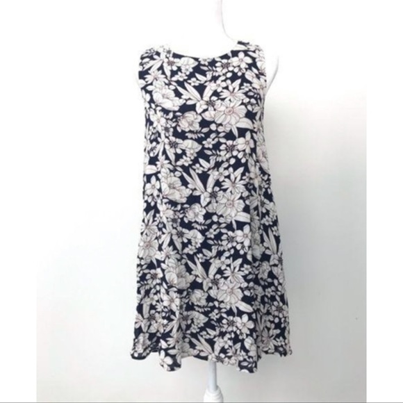 Forever 21 Backless Contemporary Floral Mini Dress - Picture 4 of 7